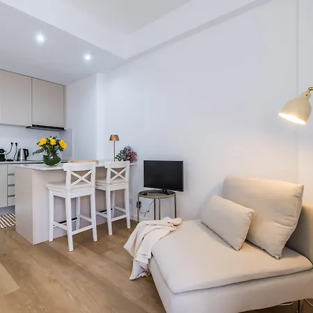 By Portugal Portfolio Apartamento Paço de Arcos